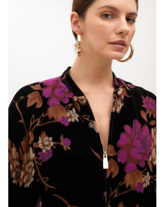 BOMBER LOLA CASADEMUNT